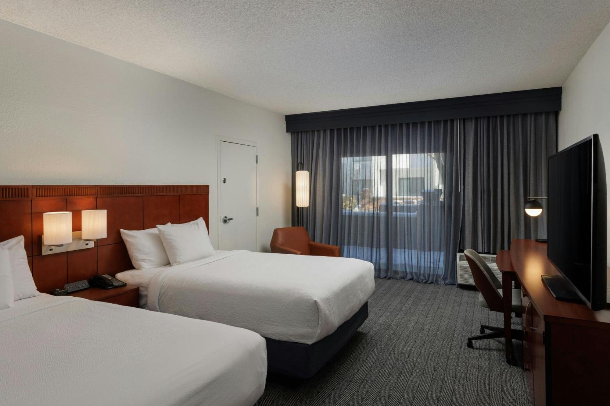 Courtyard By Marriott Denver Central Park Zewnętrze zdjęcie