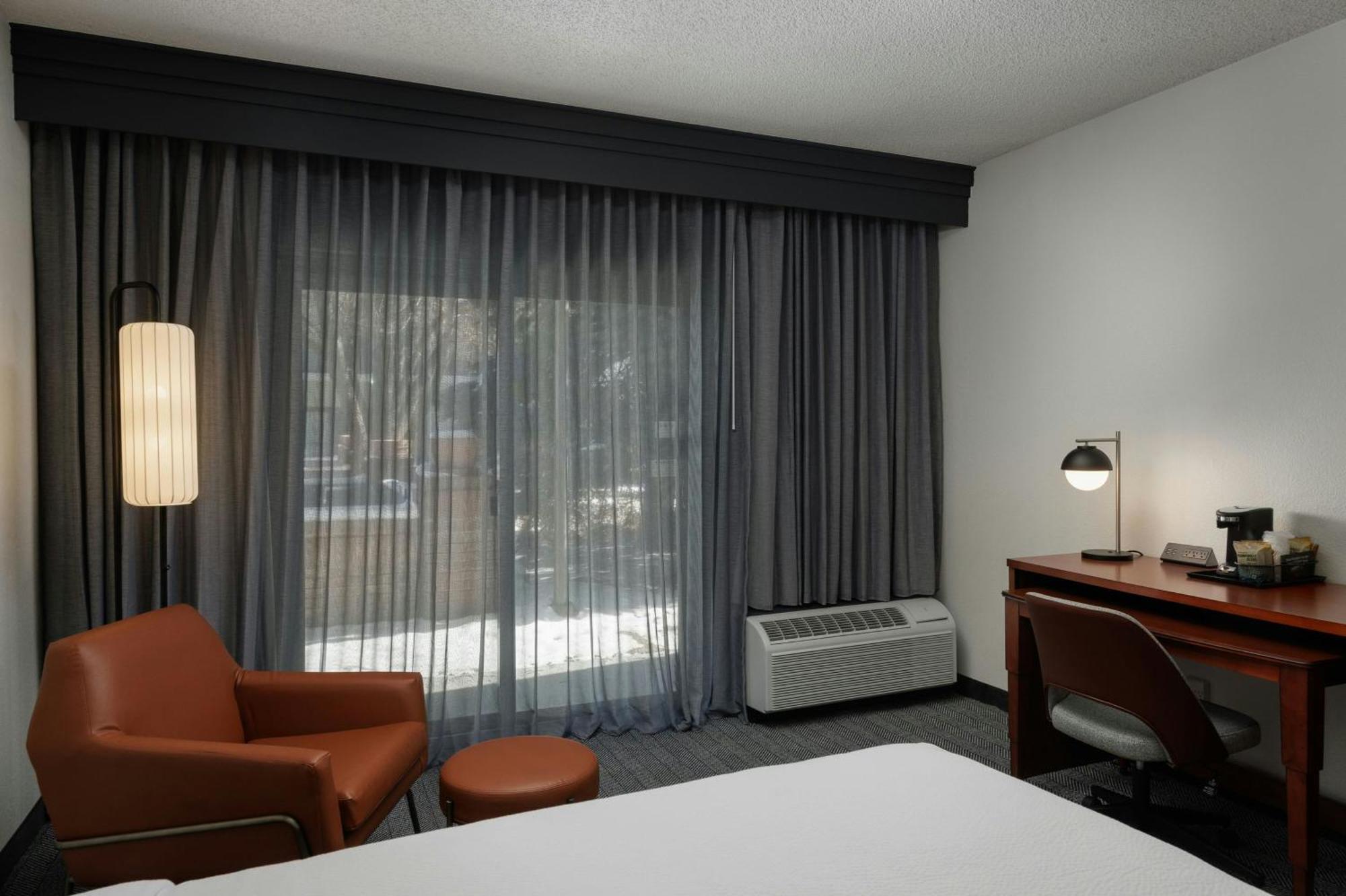 Courtyard By Marriott Denver Central Park Zewnętrze zdjęcie