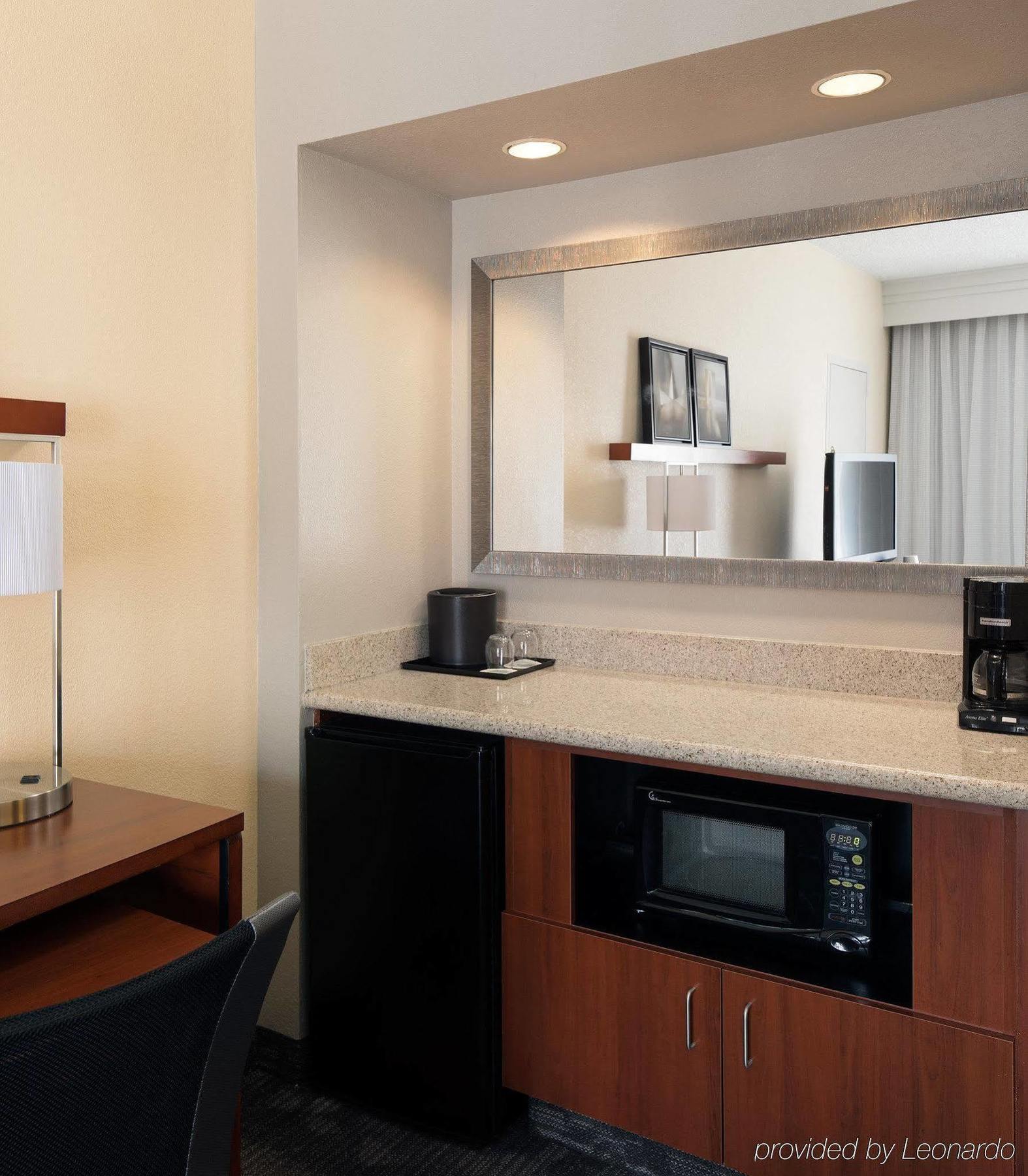 Courtyard By Marriott Denver Central Park Zewnętrze zdjęcie
